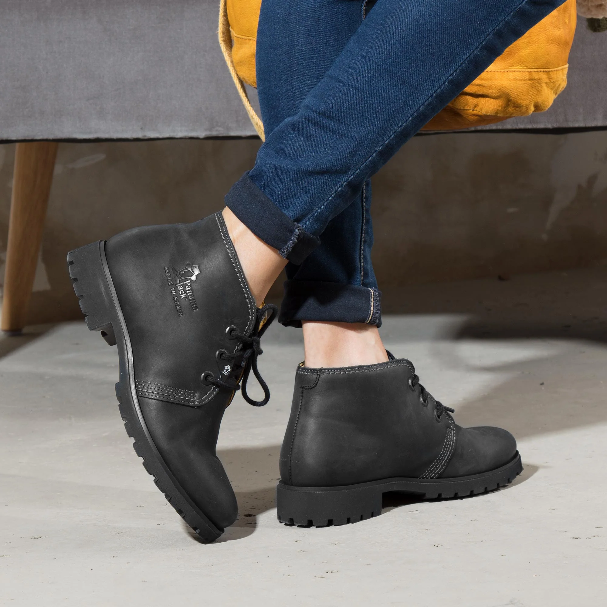 Bota Panama B3 Napa Grass Negro - Image 7