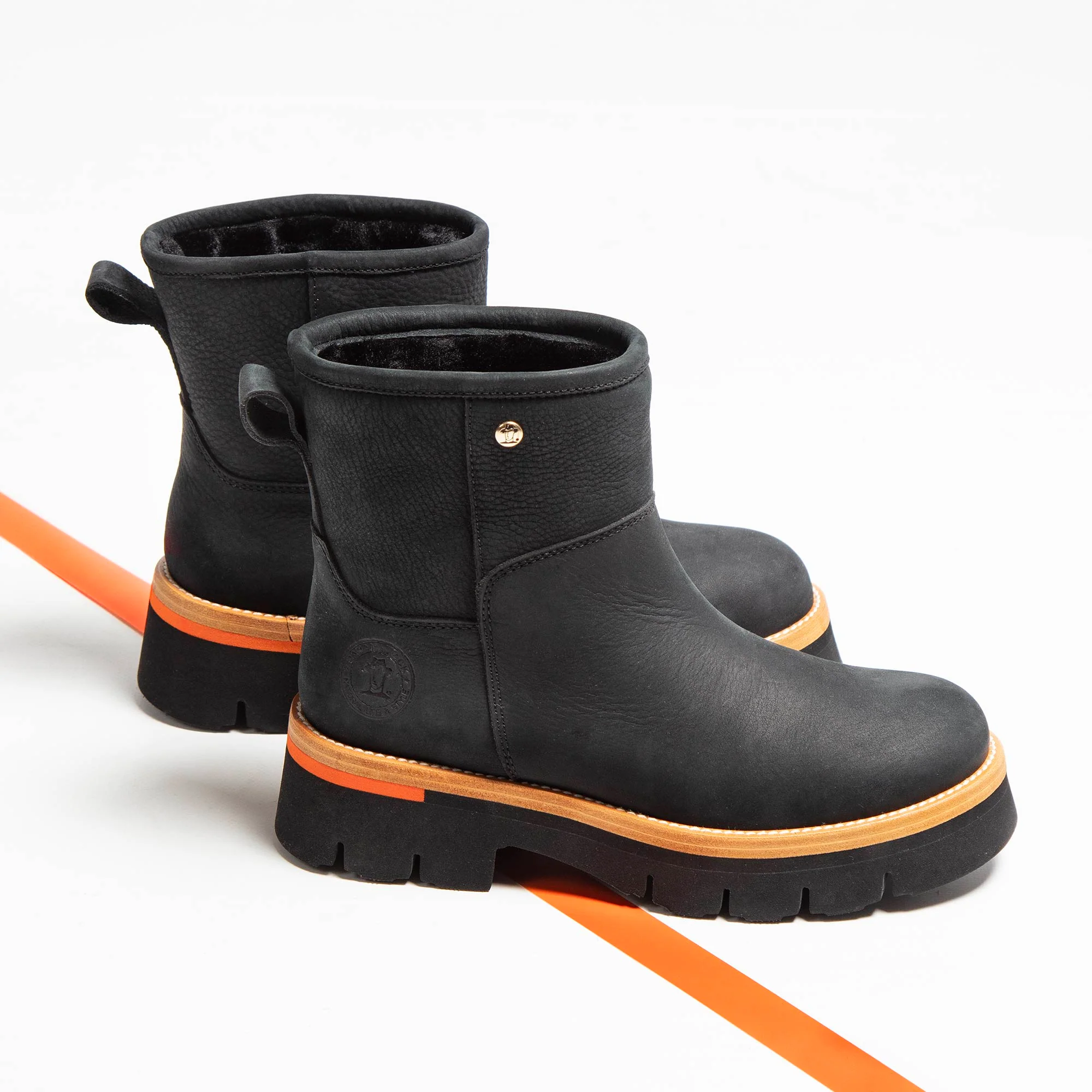 Laia B3 Nobuck Negro - Image 8